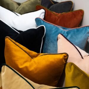 Decorative Throw Pillow (1 pc)