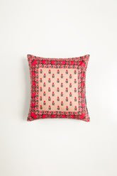 SS25-DGC -010 Digital
                    Printed Cushion Cover